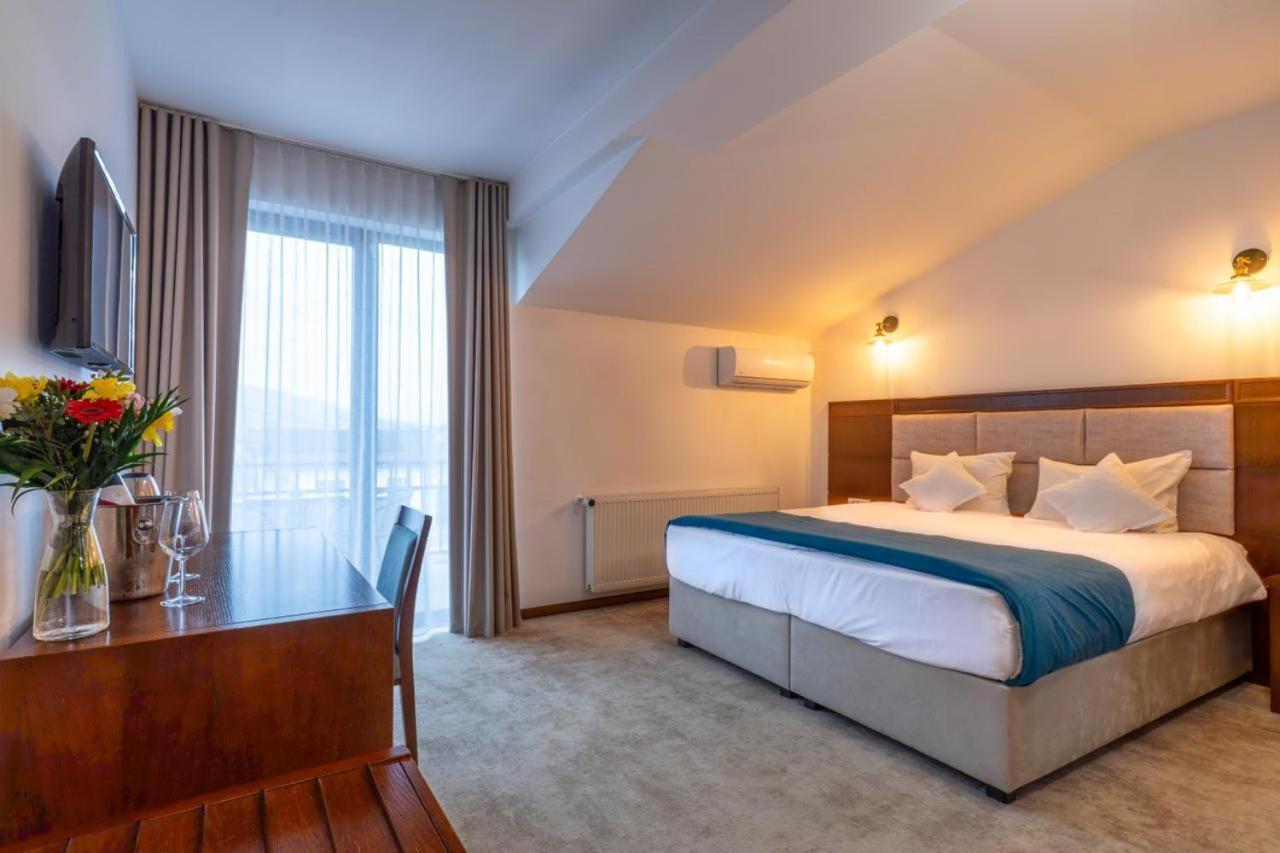 Hotel Buchenland グラ・フモアルルイ エクステリア 写真