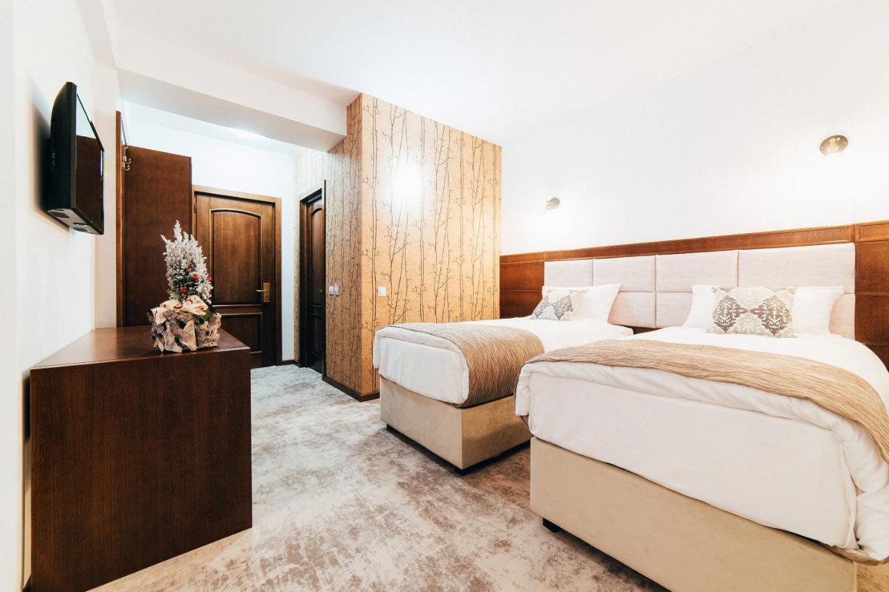 Hotel Buchenland グラ・フモアルルイ エクステリア 写真